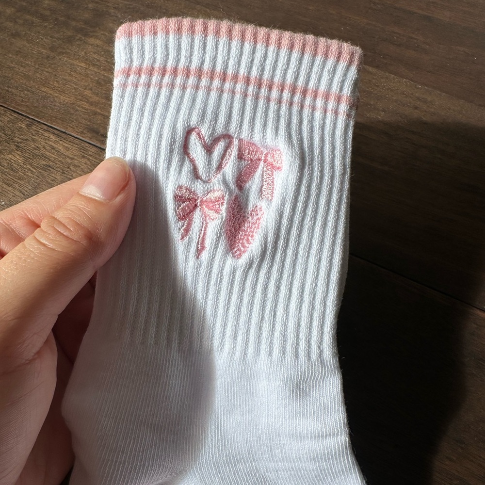 Pilates Grip Socks - Picture 3 of 3
